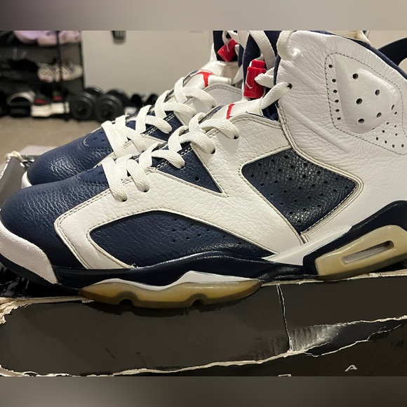 Air Jordan 6 Retro Olympic 2012 London 384664-130 size M11 - Picture 2 of 8